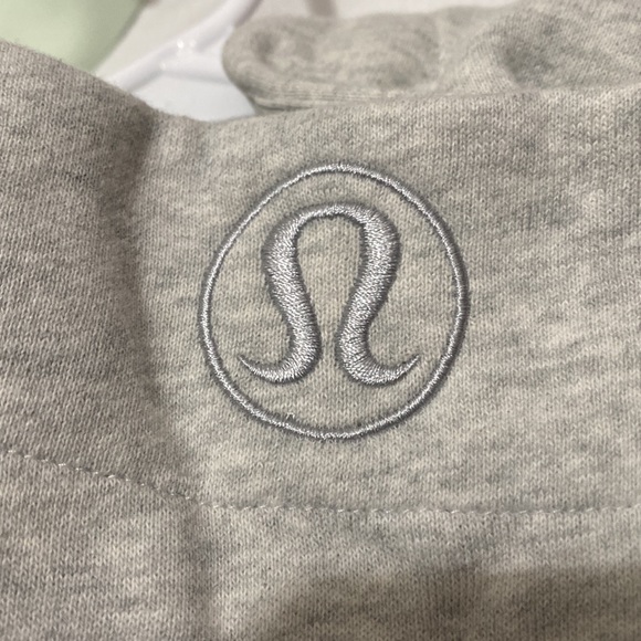 Lululemon Scuba Full Zip Cropped Hoodie Heathered Core Ultra Light Gray - Picture 4 of 5